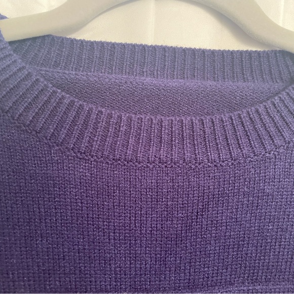 Navy Blue and Tan Western Horseshoe Sweater NWOT DISCOUNTED SHIPPING! - Picture 3 of 4